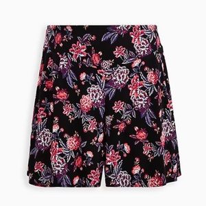 NEW Torrid 3 Smocked Short - Stretch Challis Floral Black